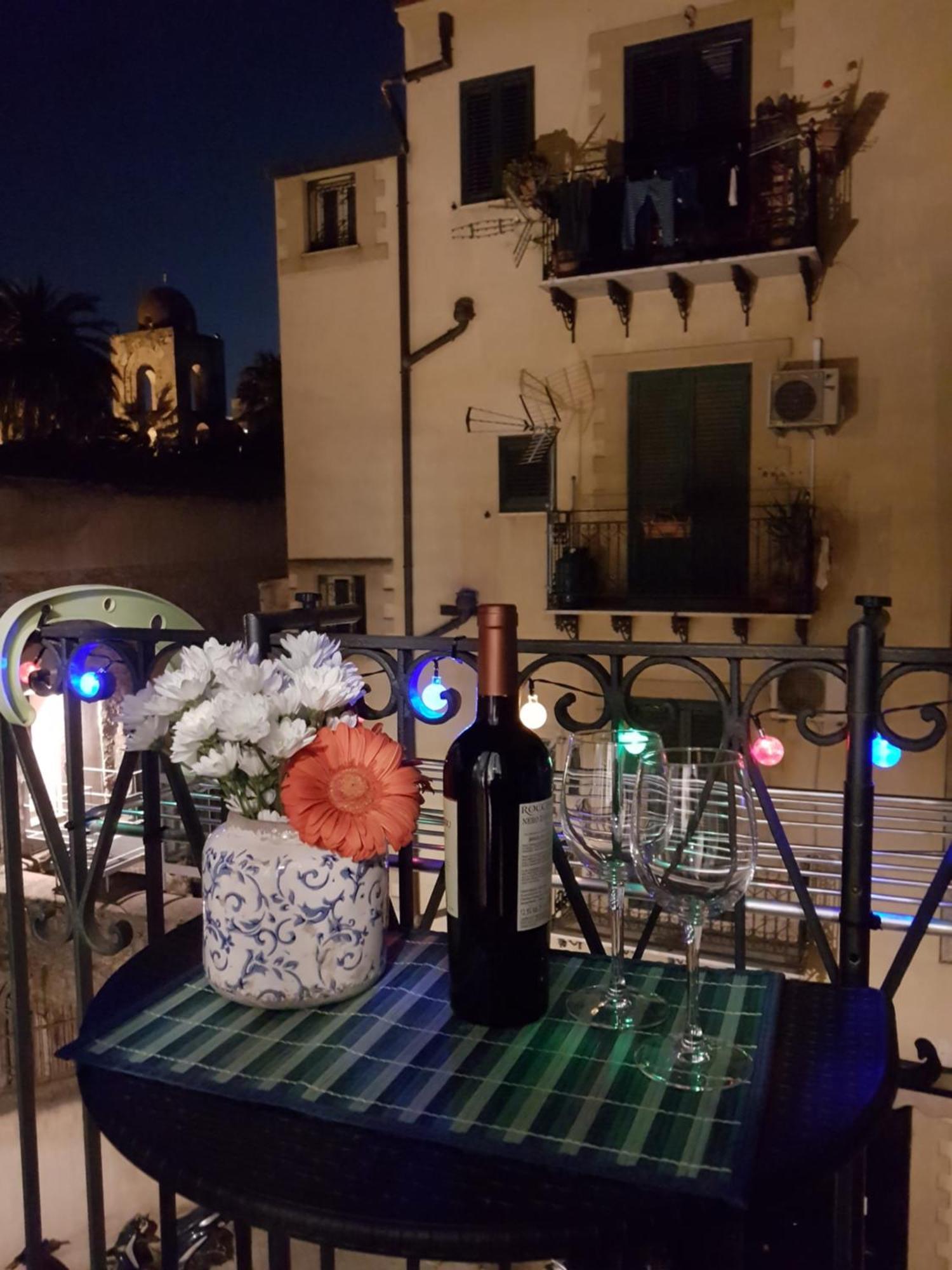 Casa Vacanze Villa D'Orleans Palermo Eksteriør bilde