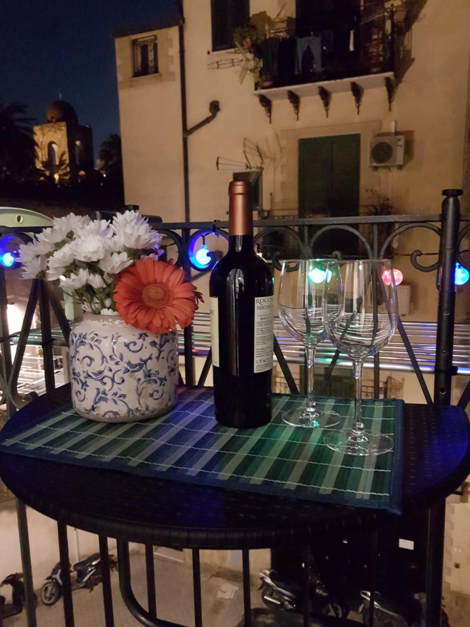 Casa Vacanze Villa D'Orleans Palermo Eksteriør bilde