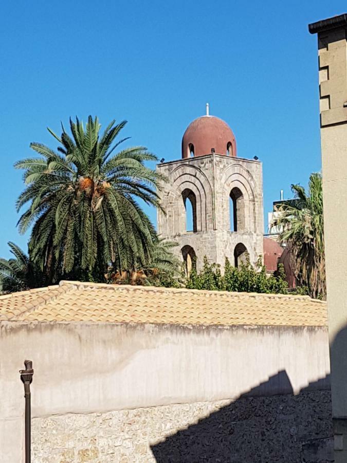 Casa Vacanze Villa D'Orleans Palermo Eksteriør bilde