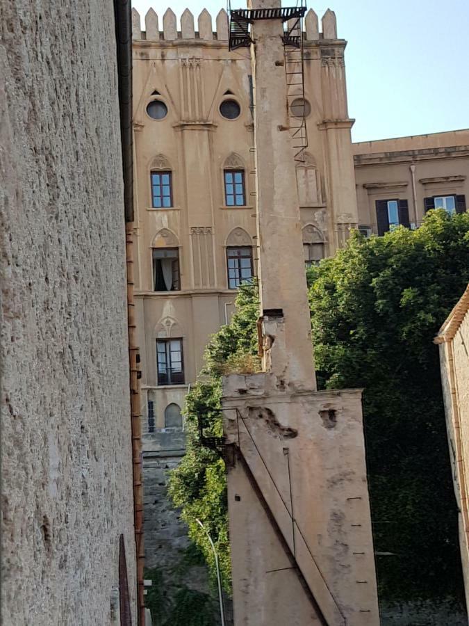 Casa Vacanze Villa D'Orleans Palermo Eksteriør bilde