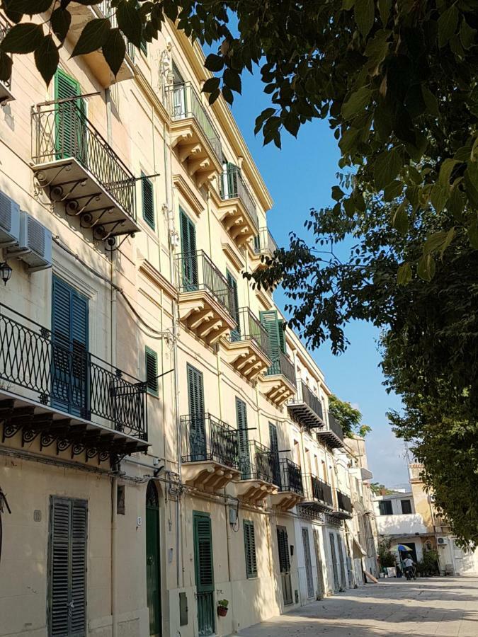 Casa Vacanze Villa D'Orleans Palermo Eksteriør bilde