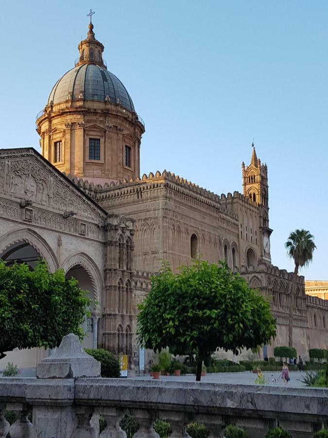 Casa Vacanze Villa D'Orleans Palermo Eksteriør bilde