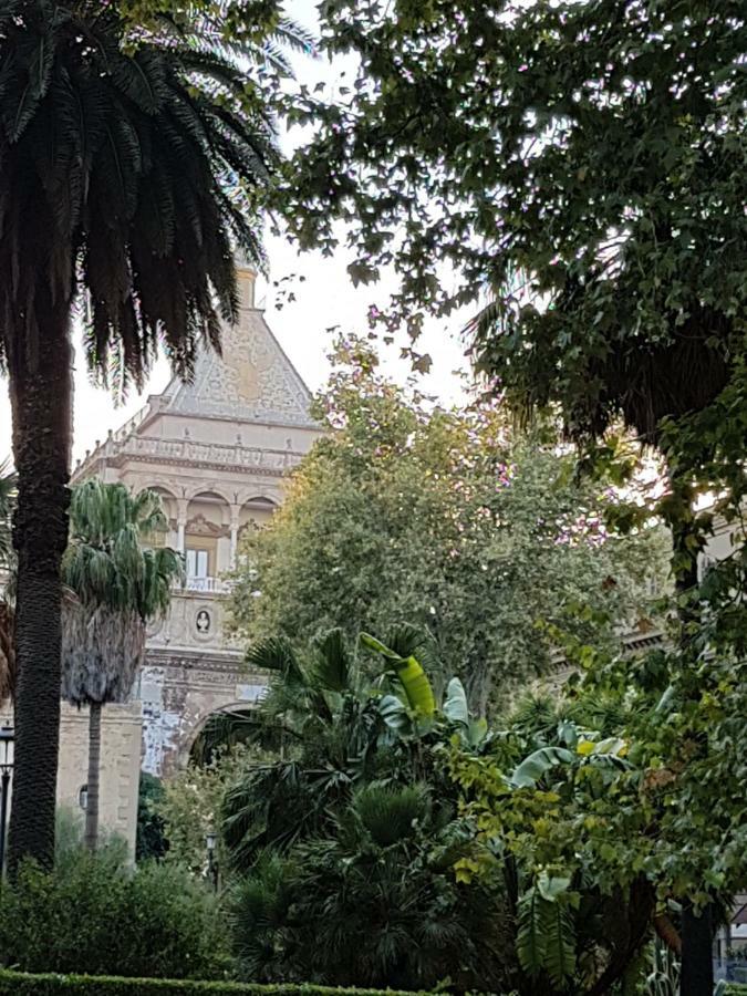 Casa Vacanze Villa D'Orleans Palermo Eksteriør bilde
