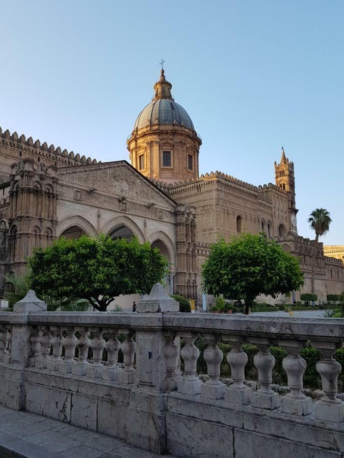 Casa Vacanze Villa D'Orleans Palermo Eksteriør bilde