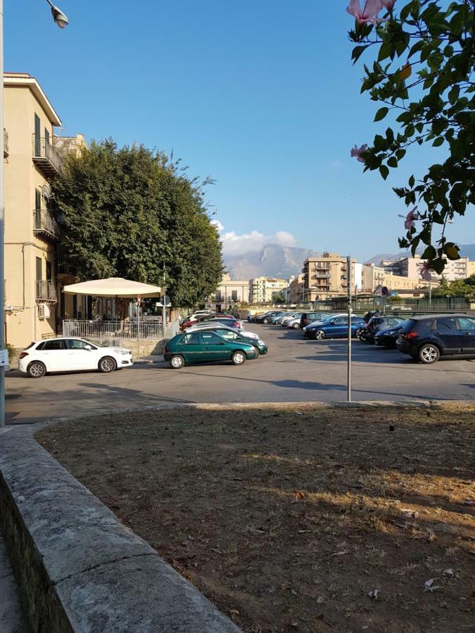 Casa Vacanze Villa D'Orleans Palermo Eksteriør bilde