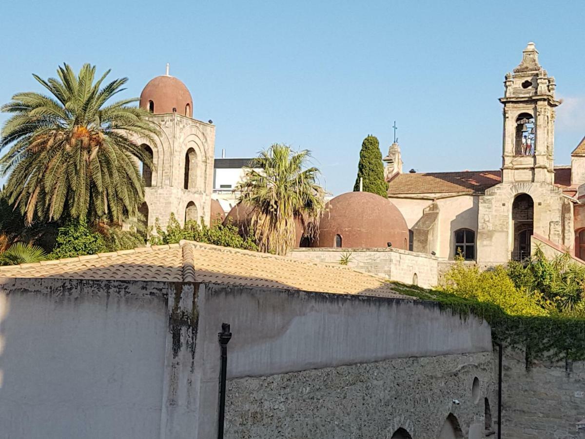 Casa Vacanze Villa D'Orleans Palermo Eksteriør bilde